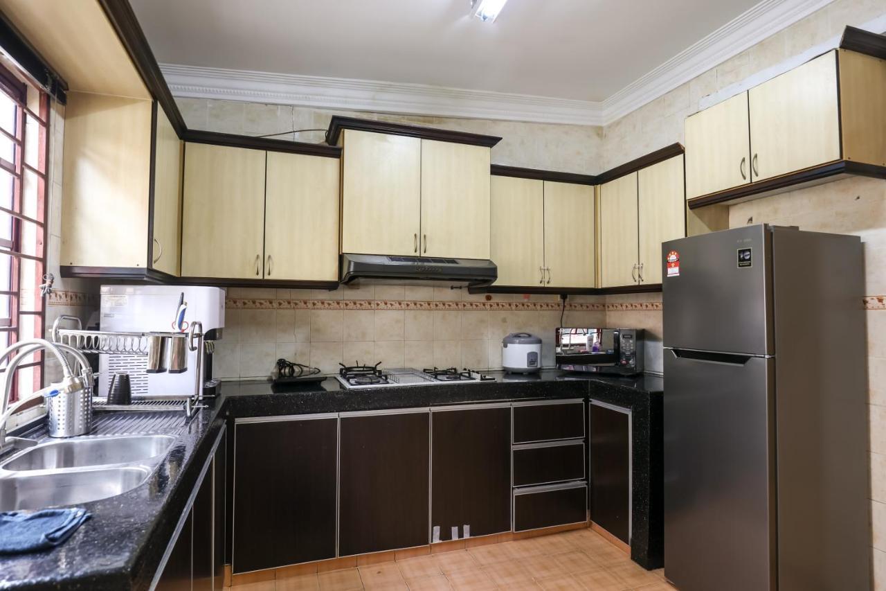 Kota Damansara Icozy Cove 10 Pax