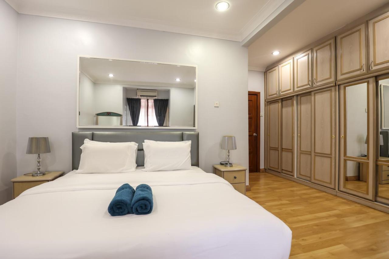 Kota Damansara Icozy Cove 10 Pax Holiday home Petaling Jaya