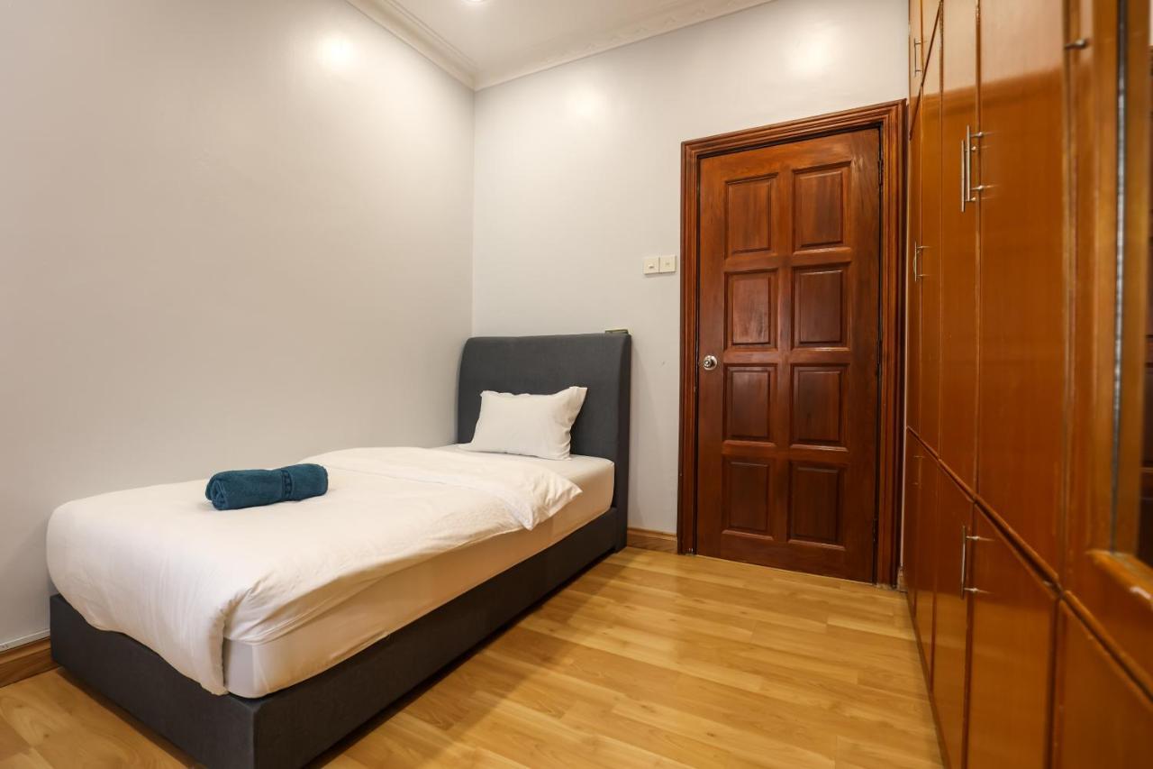 Kota Damansara Icozy Cove 10 Pax Petaling Jaya