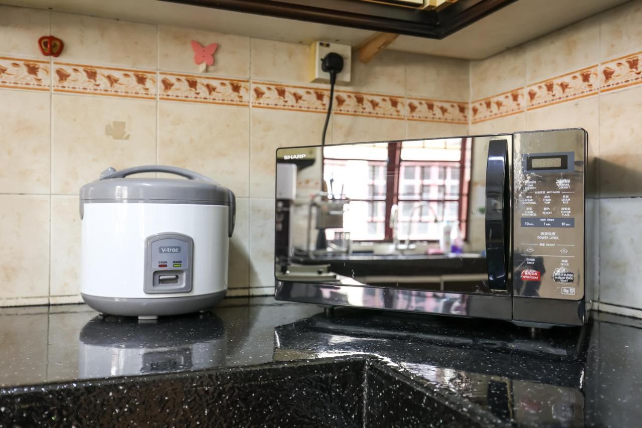 Kota Damansara Icozy Cove 10 Pax Holiday home *