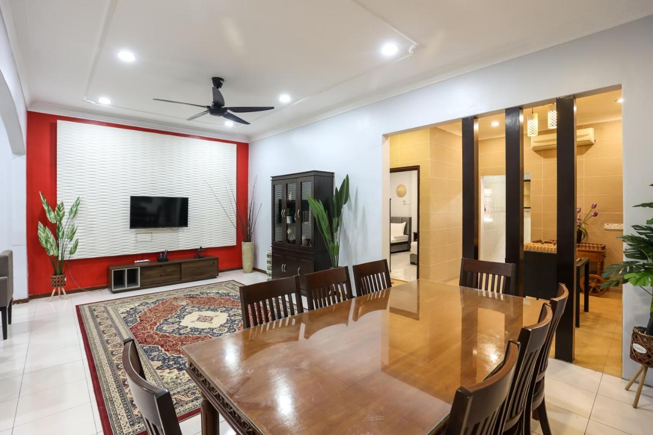 Kota Damansara Icozy Cove 10 Pax Holiday home