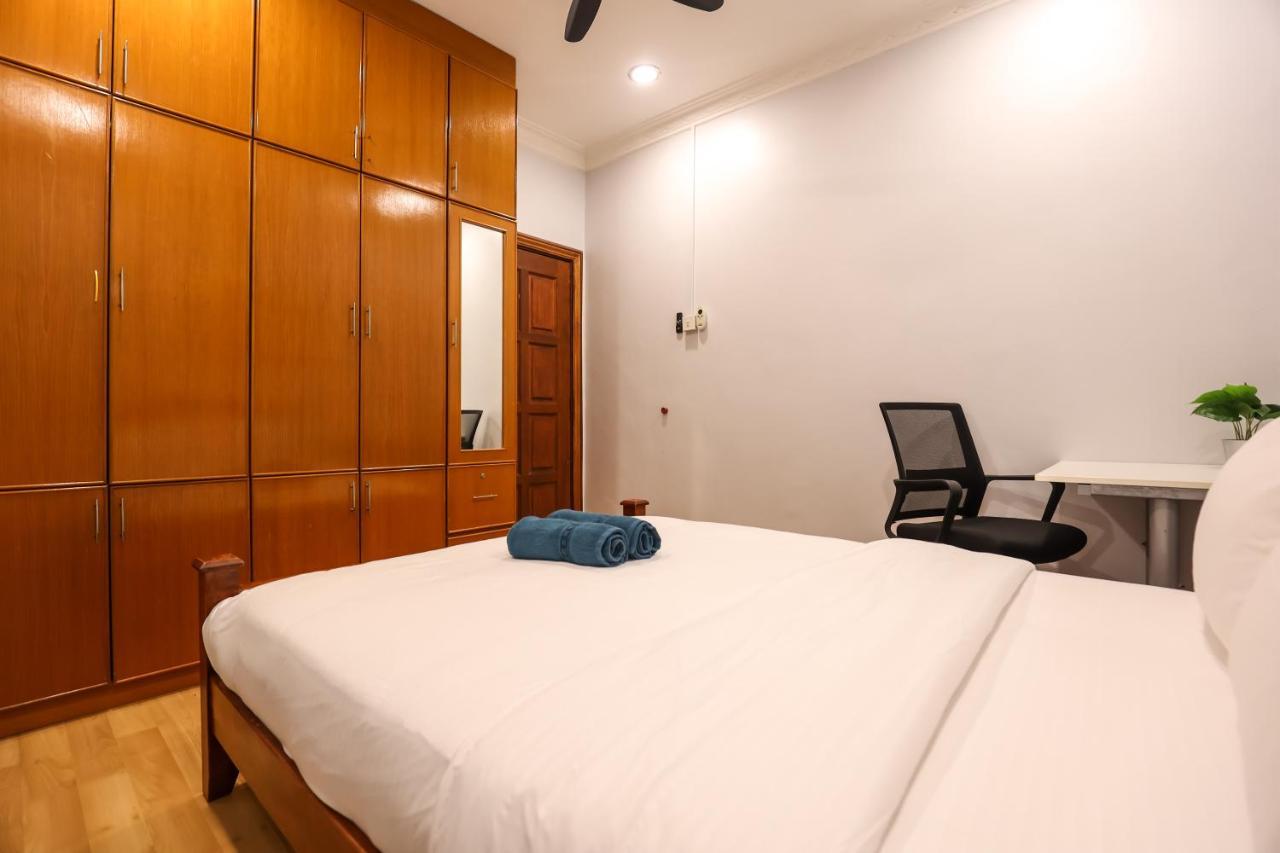 Kota Damansara Icozy Cove 10 Pax Holiday home Petaling Jaya