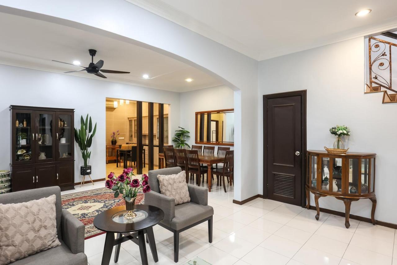Kota Damansara Icozy Cove 10 Pax Holiday home Petaling Jaya